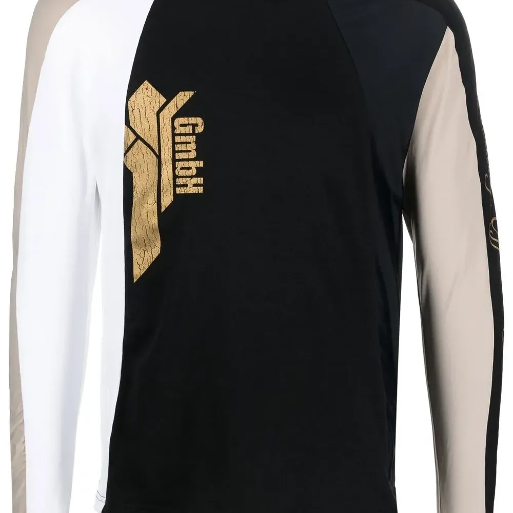 Футболка в стиле колор-блок