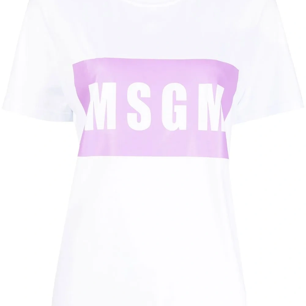 Футболка с логотипом