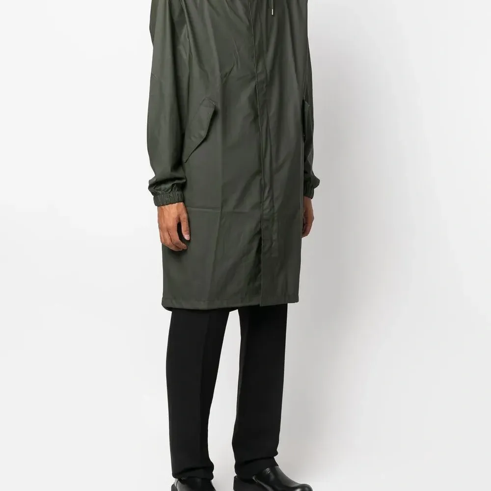 Плащ с капюшоном и кулиской Плащ с капюшоном и кулиской