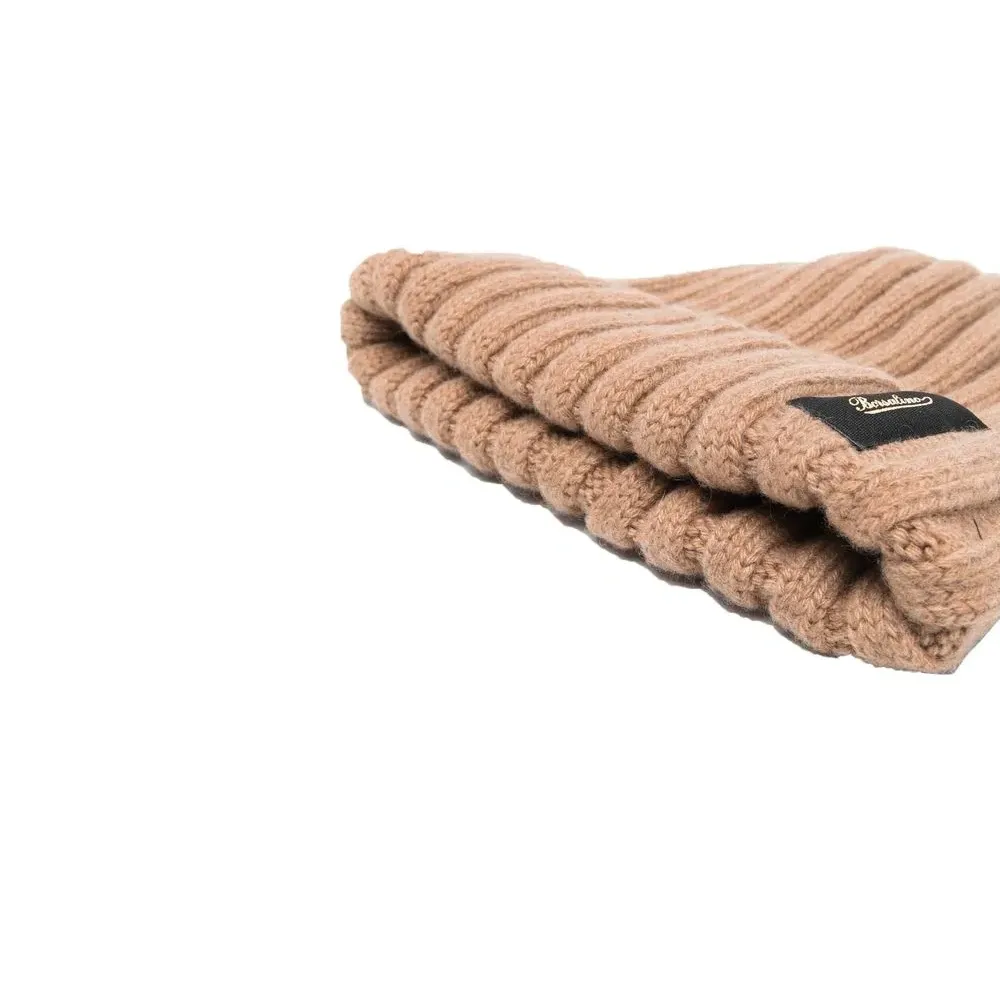 Кашемировая шапка бини с нашивкой-логотипом