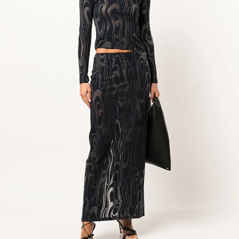 Топ Shrunk с высоким воротником и длинными рукавами