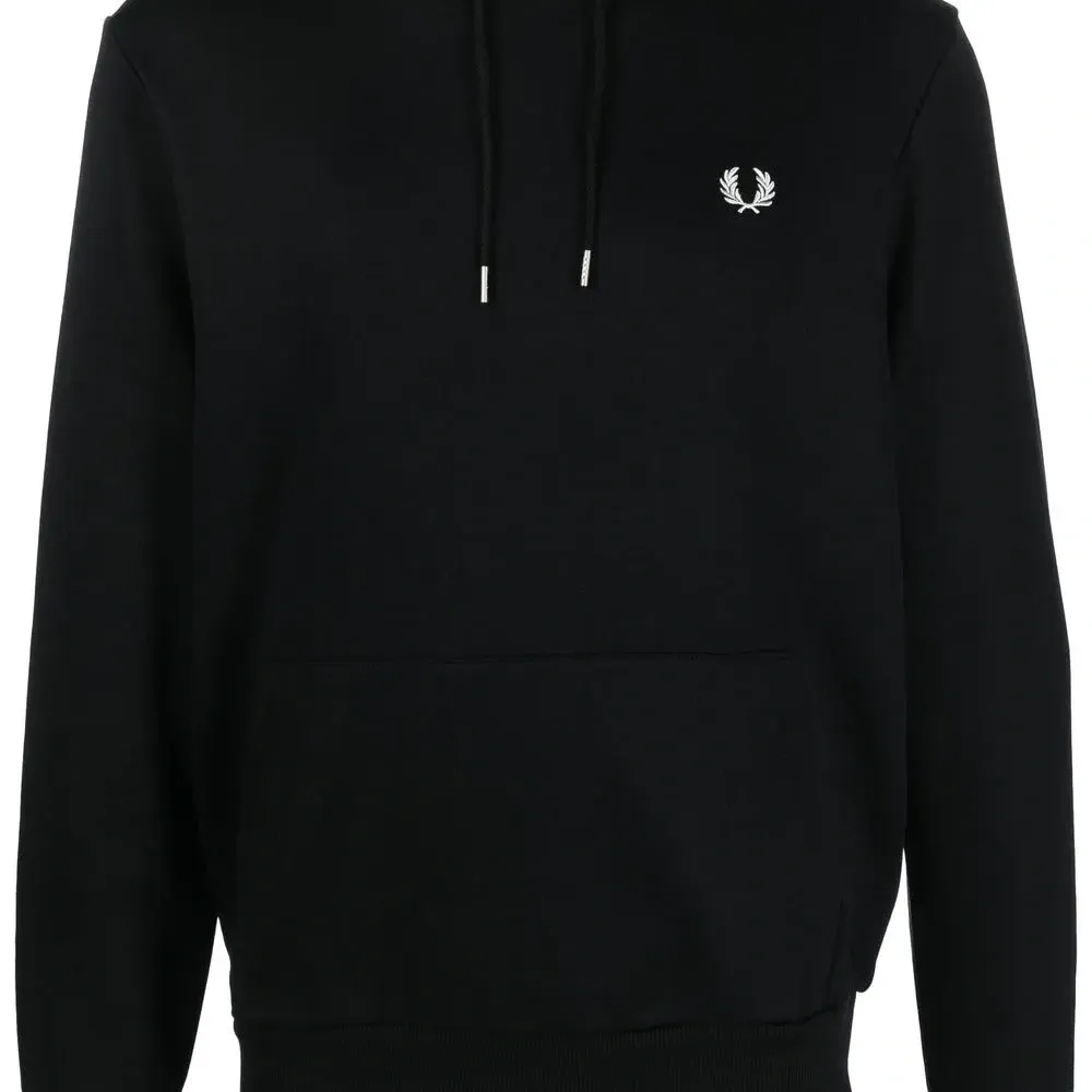 Худи с вышитым логотипом