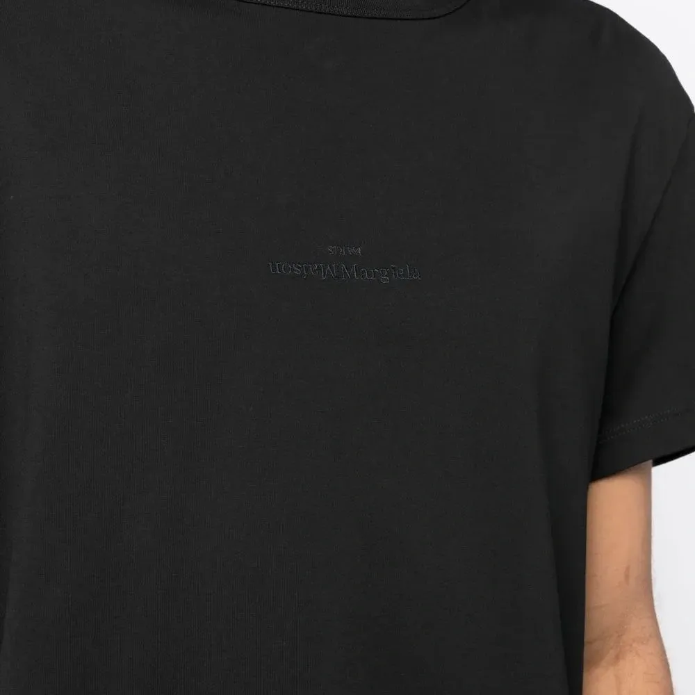 Футболка с логотипом