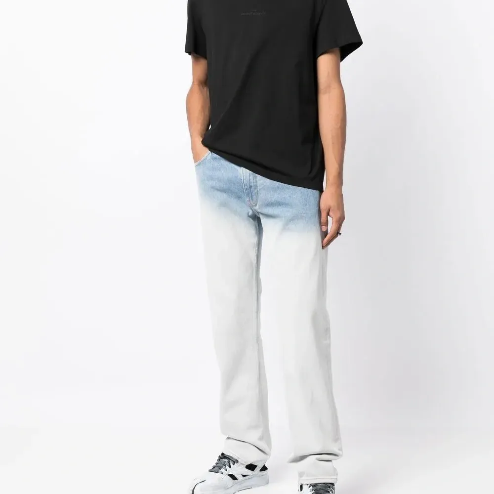 Футболка с логотипом