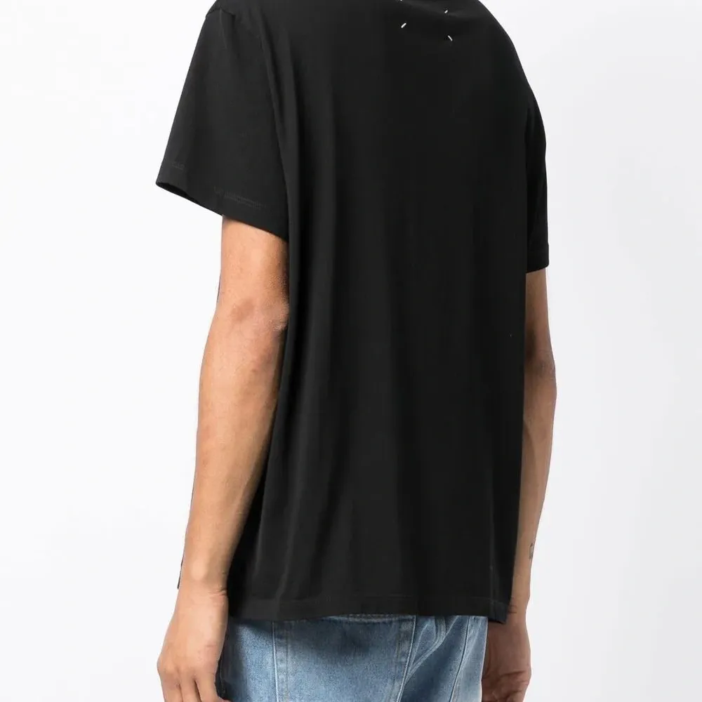 Футболка с логотипом