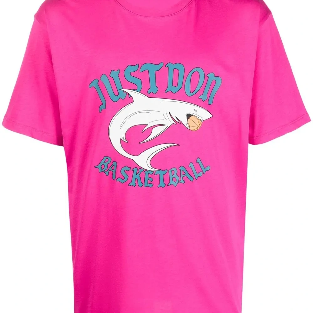 Футболка с логотипом