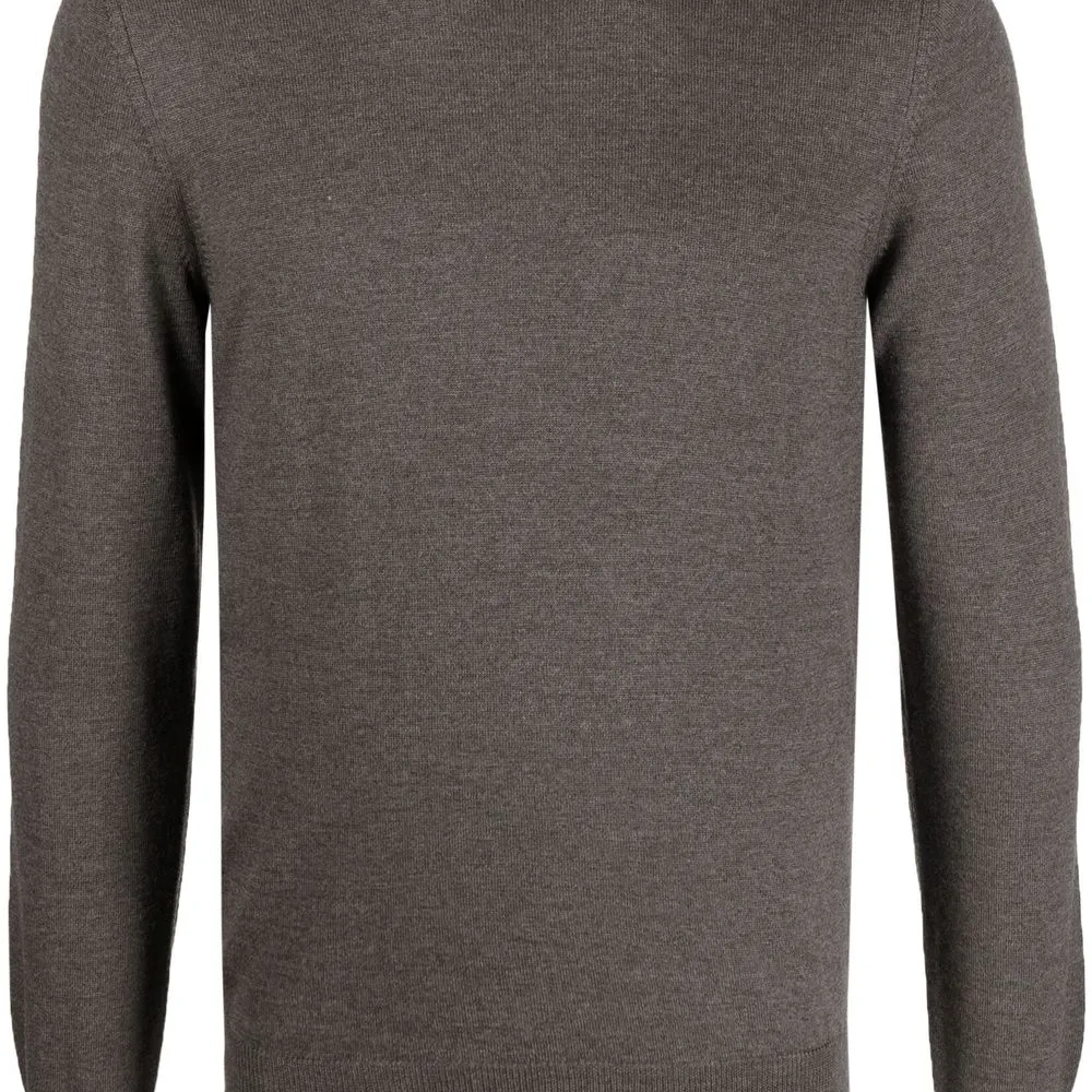 Джемпер с круглым вырезом