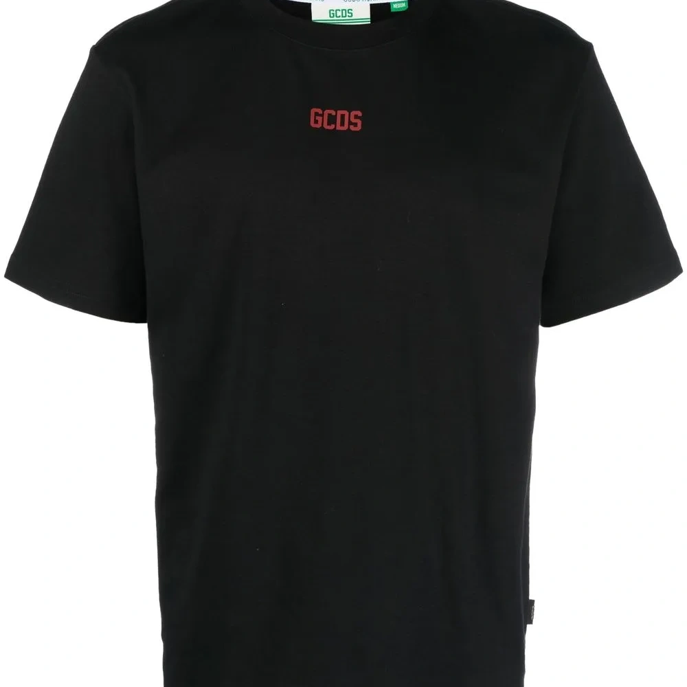 Футболка с логотипом