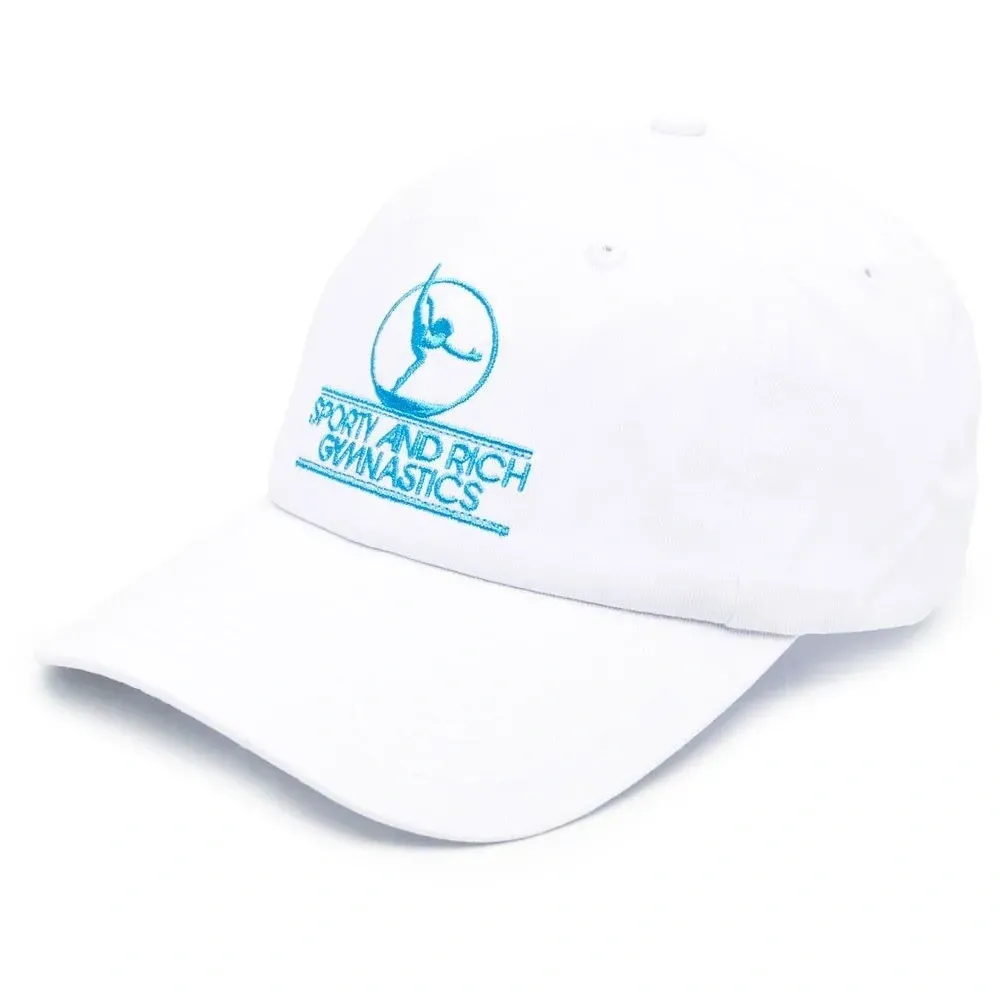 Бейсболка с вышитым логотипом Бейсболка с вышитым логотипом