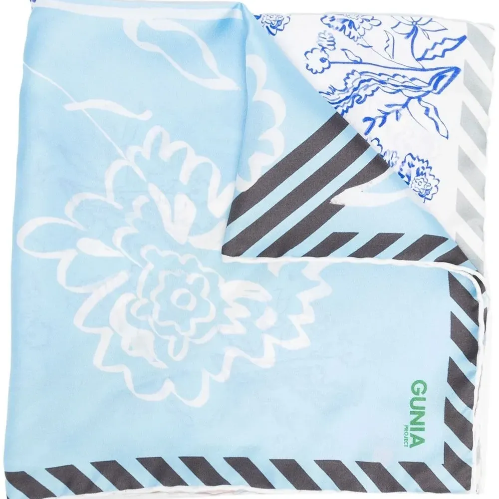 Шелковый платок с цветочным принтом в технике пэчворк