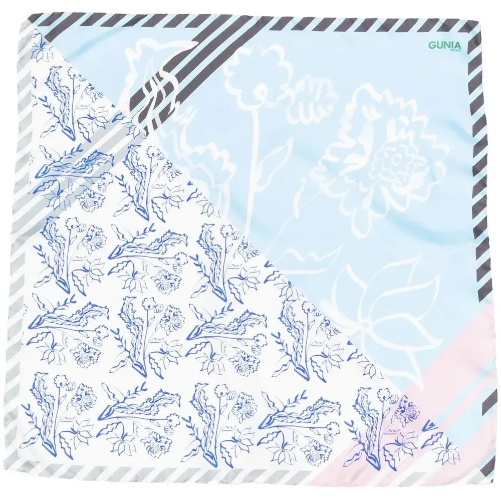 Шелковый платок с цветочным принтом в технике пэчворк