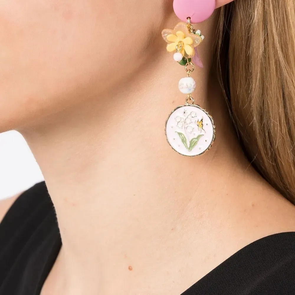Серьги-подвески с цветочной аппликацией