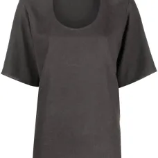 Футболка с U-образным вырезом