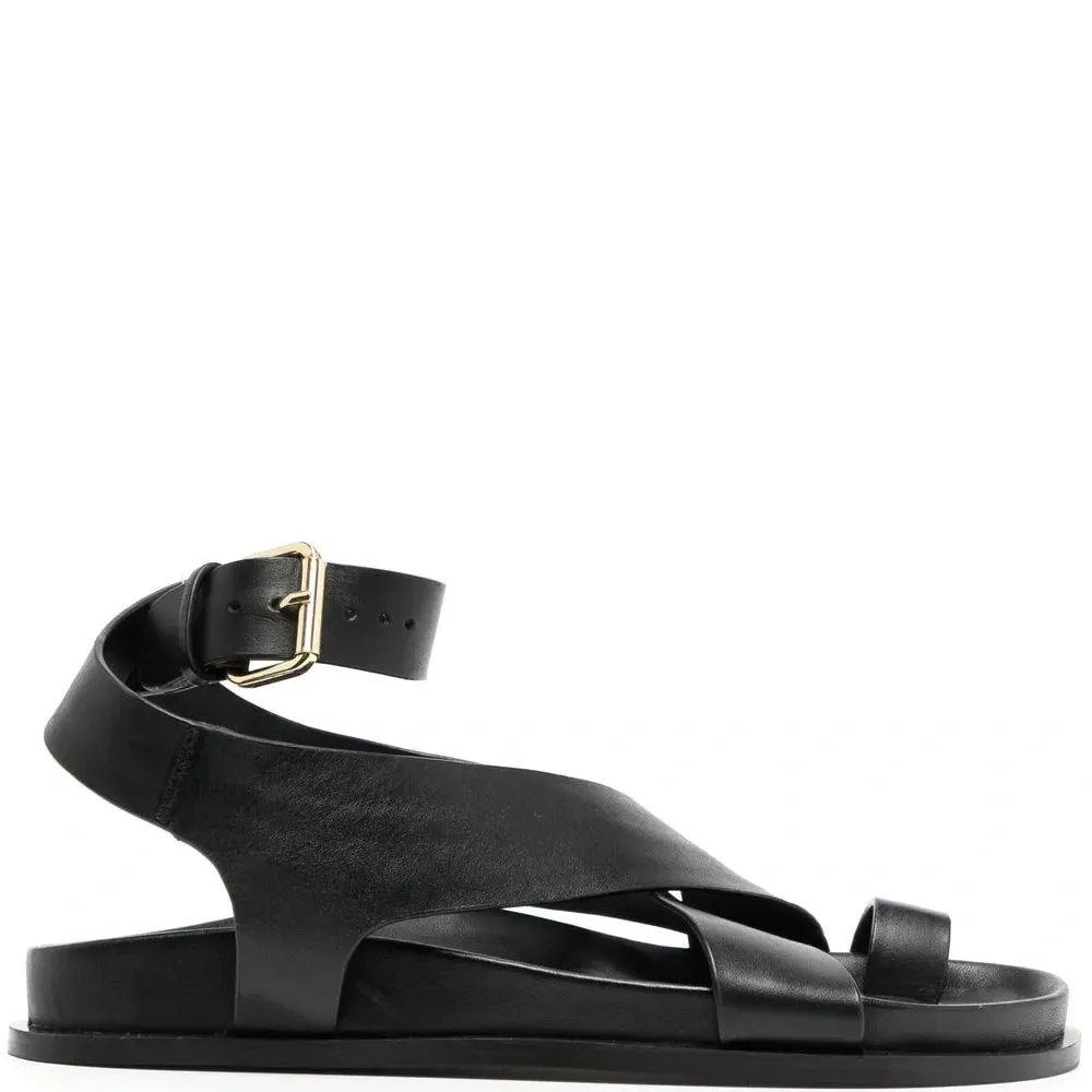 Сандалии с ремешками