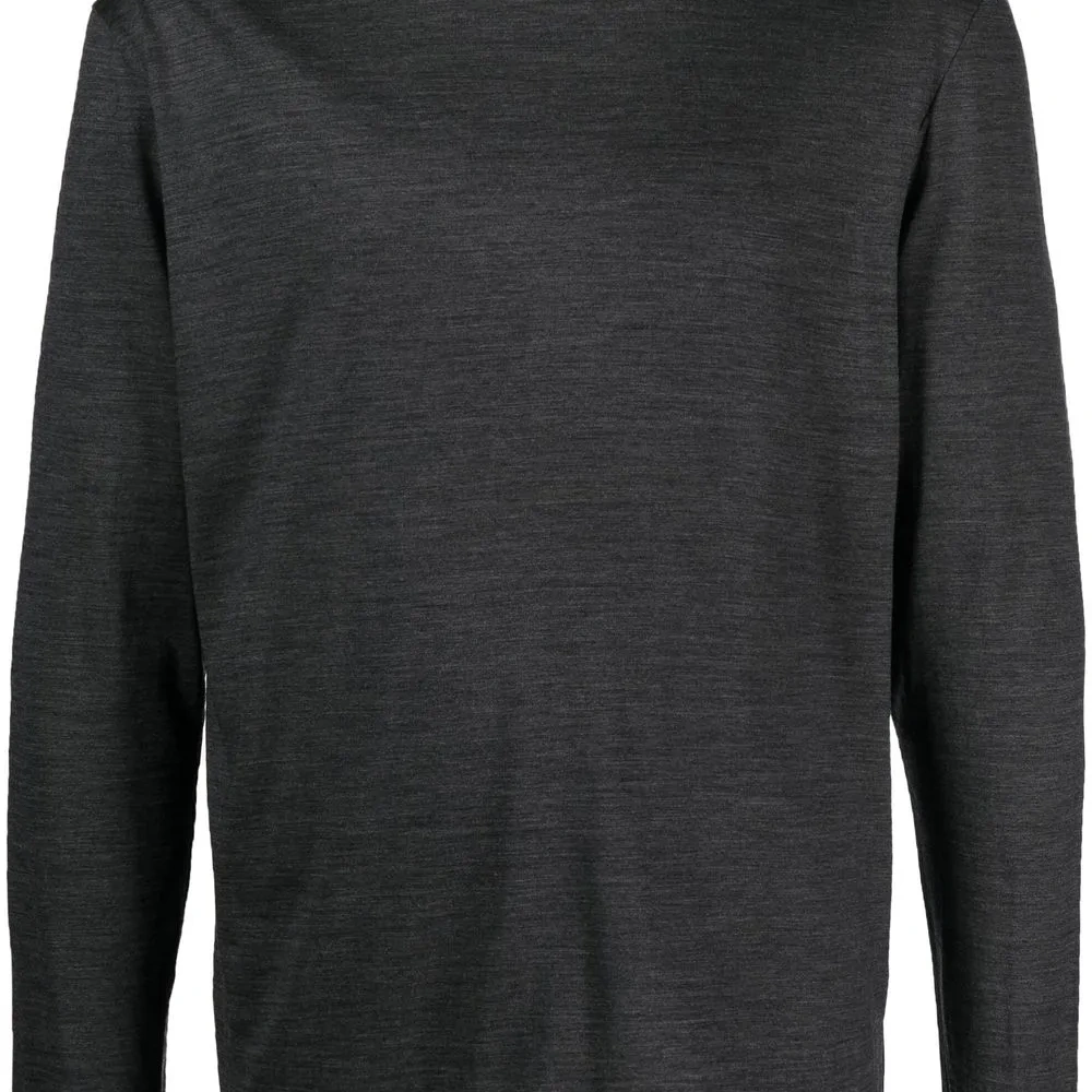 Футболка с длинными рукавами