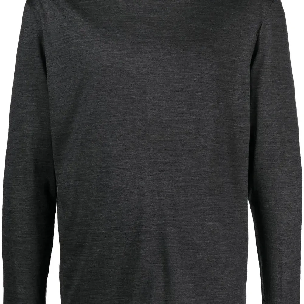 Футболка с длинными рукавами