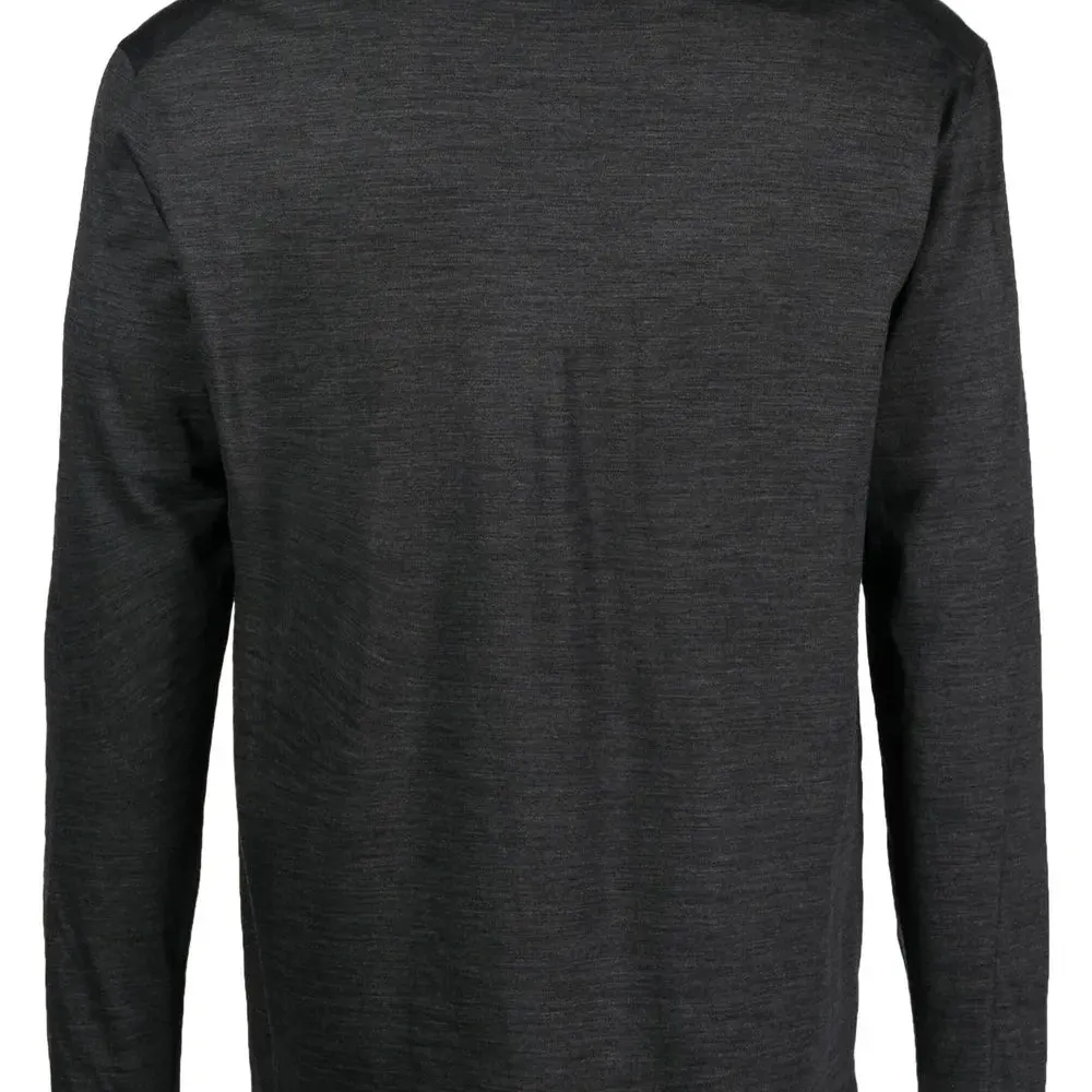 Футболка с длинными рукавами