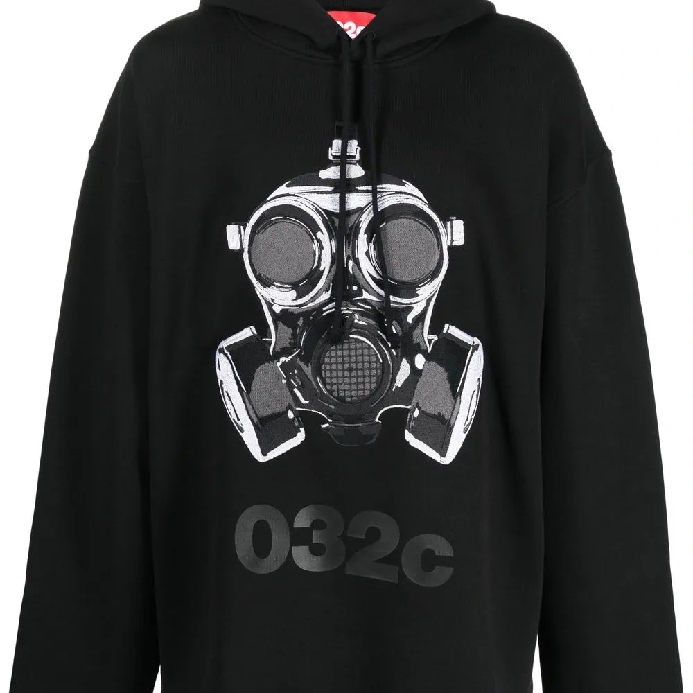 Худи с приспущенными плечами и графичным принтом