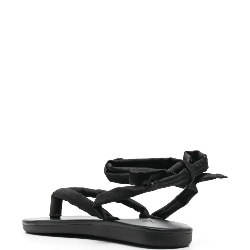 Сандалии с завязками