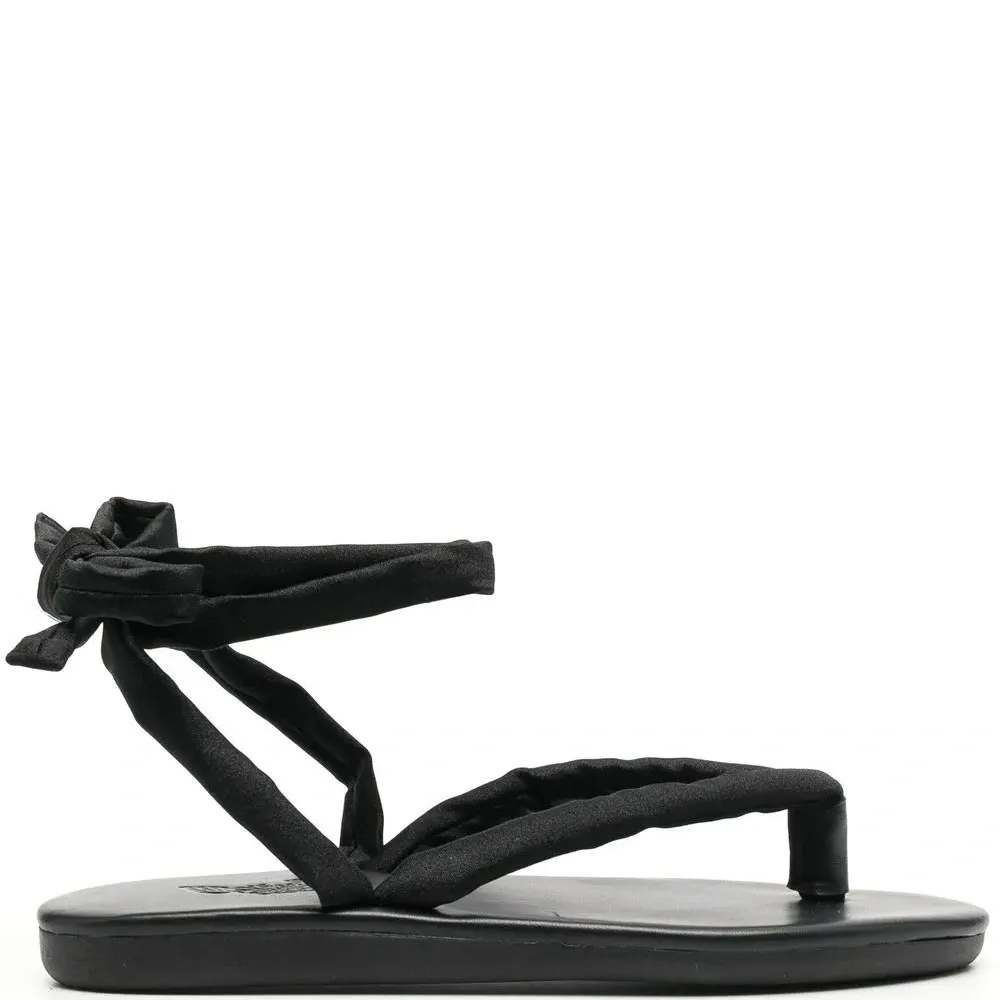 Сандалии с завязками