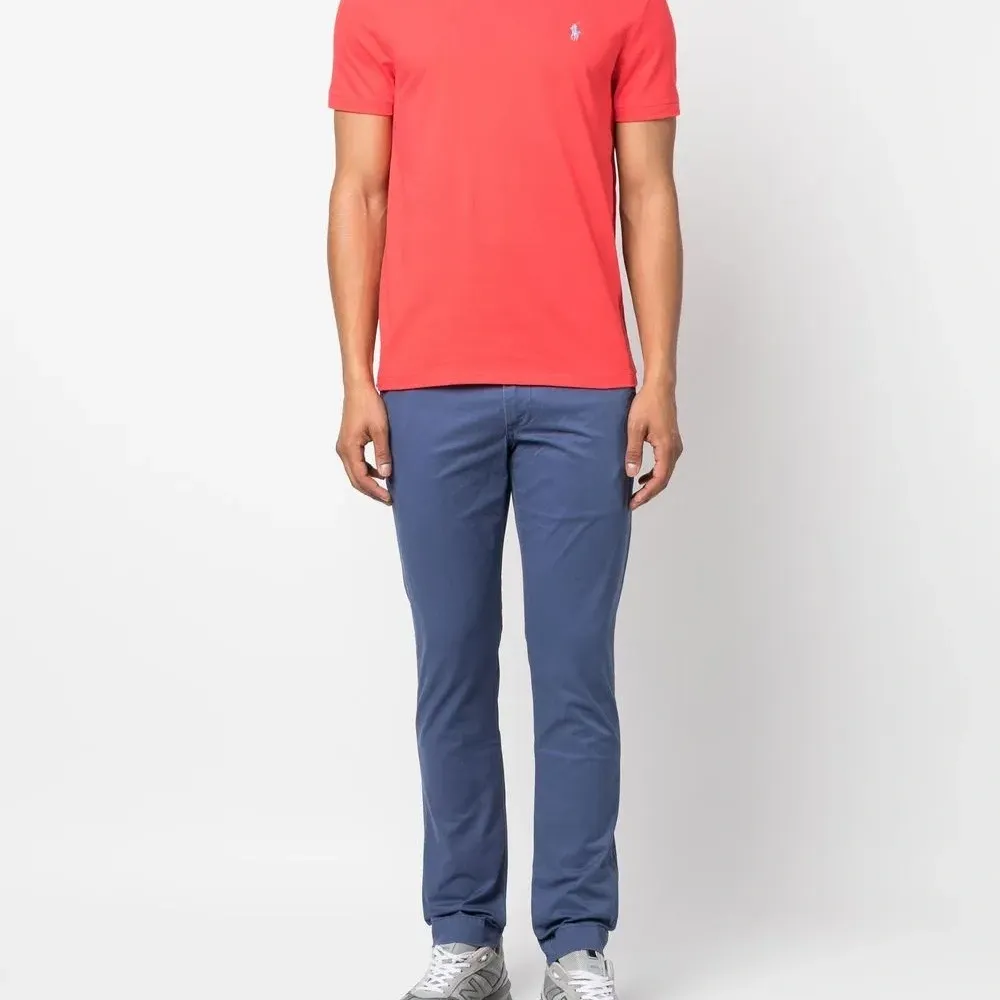 Футболка с логотипом