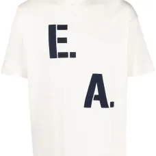 Футболка с логотипом