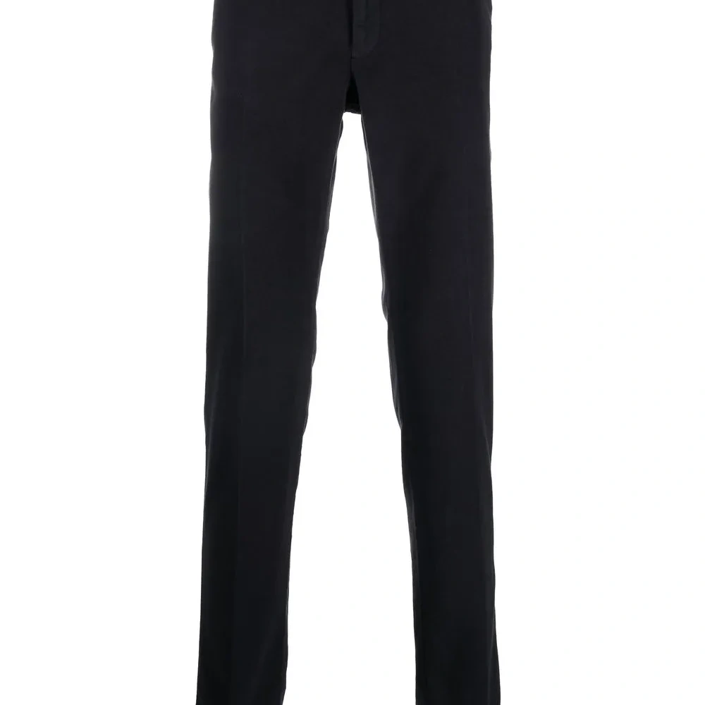 Прямые брюки строгого кроя