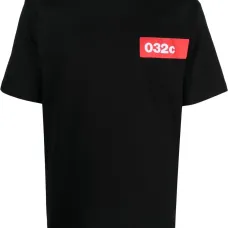 Футболка с нашивкой-логотипом