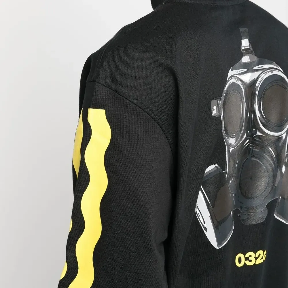 Толстовка с графичным принтом