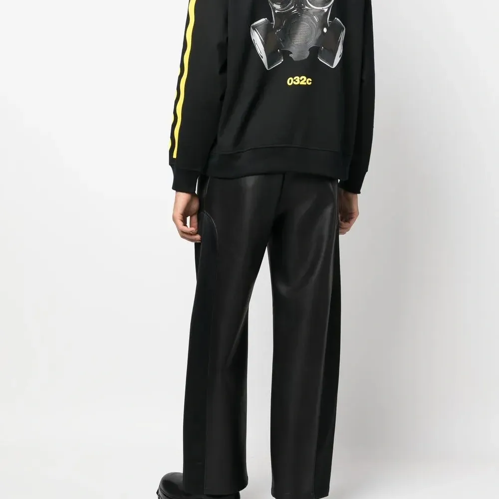 Толстовка с графичным принтом