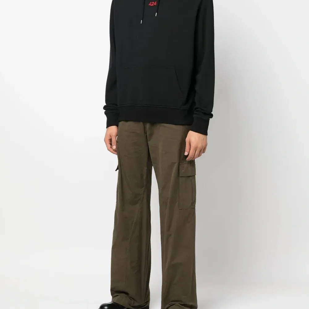 Худи с кулиской и вышитым логотипом