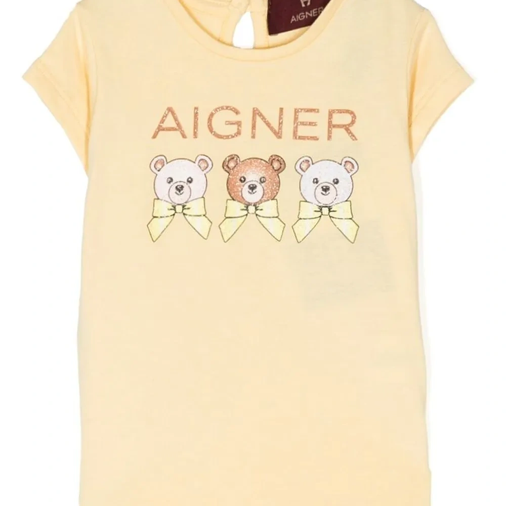 Футболка с логотипом