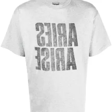 Футболка с логотипом