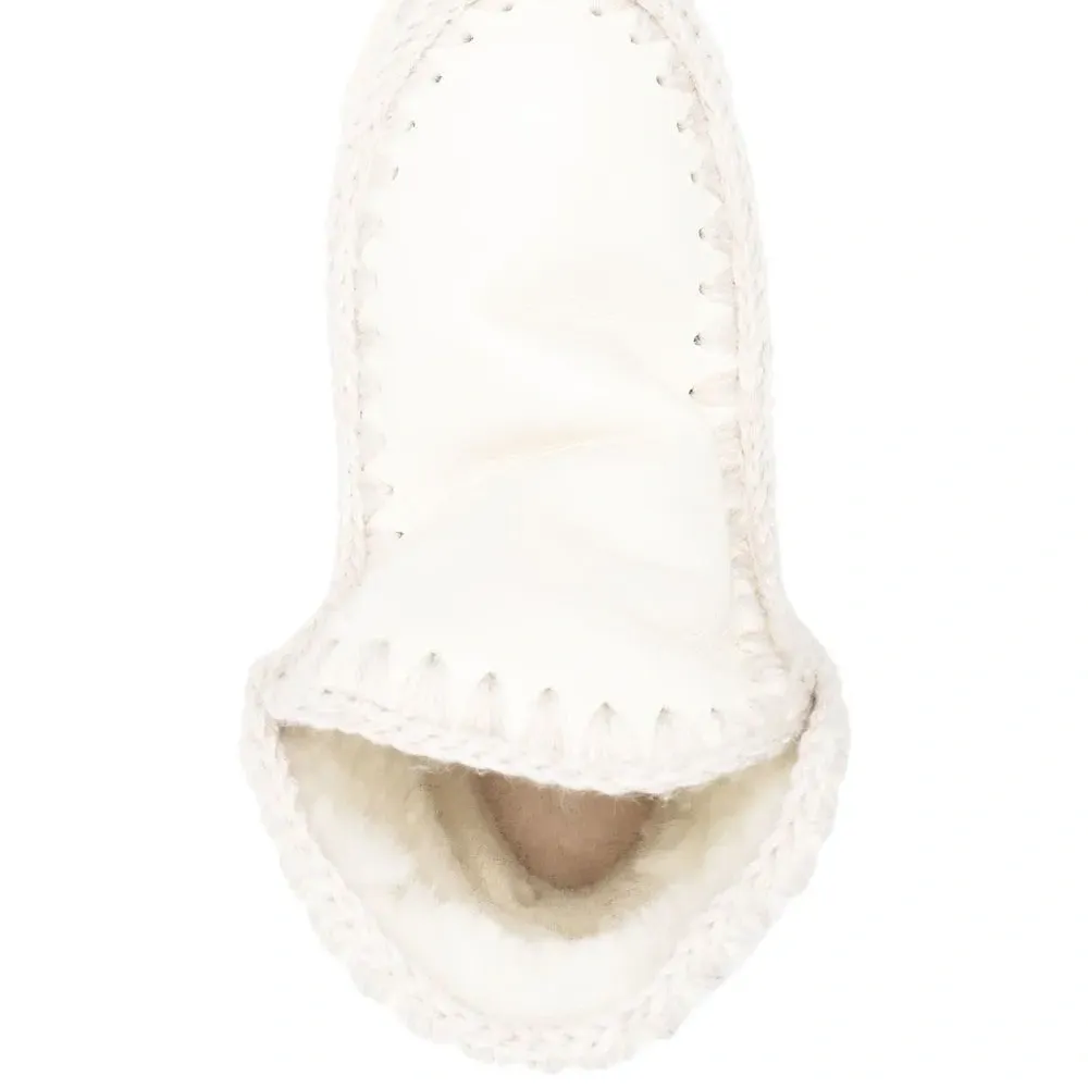 Ботинки с нашивкой-логотипом