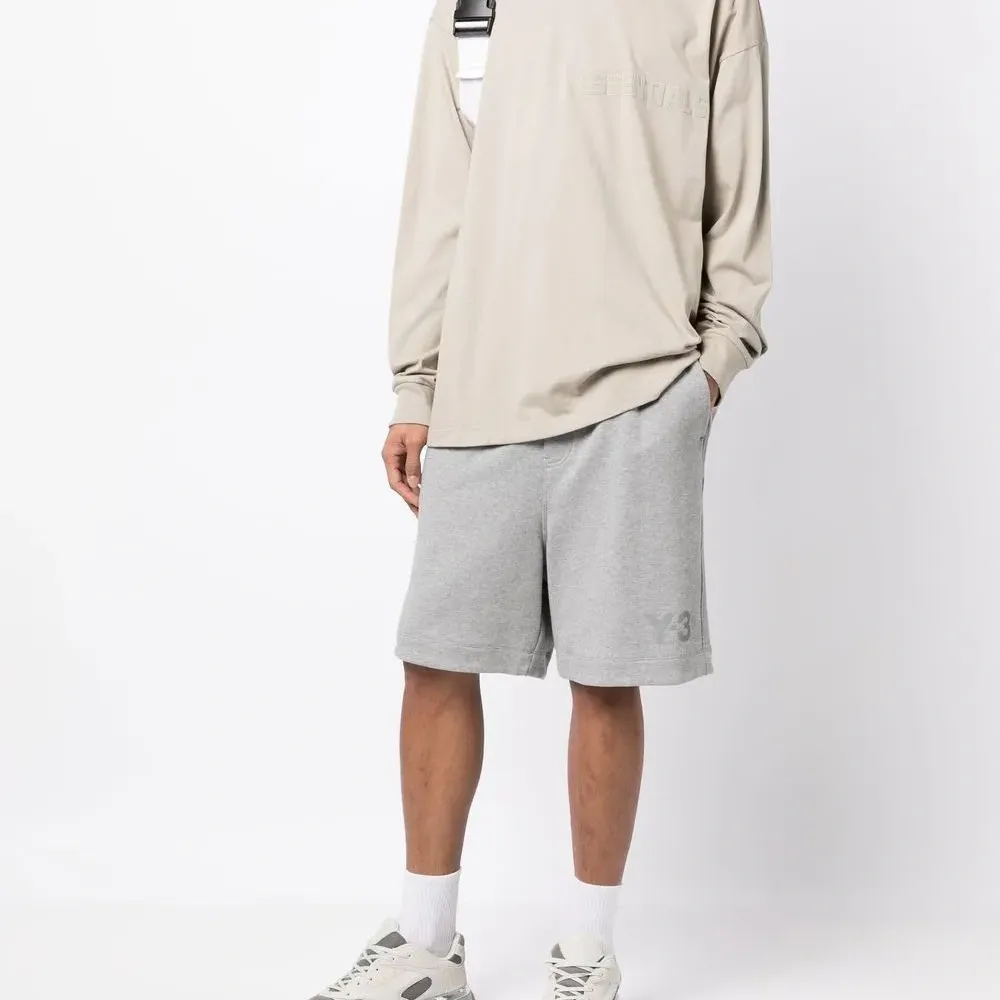 Футболка с длинными рукавами и тисненым логотипом