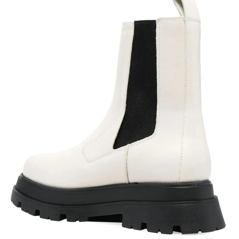 Ботинки с эластичными вставками