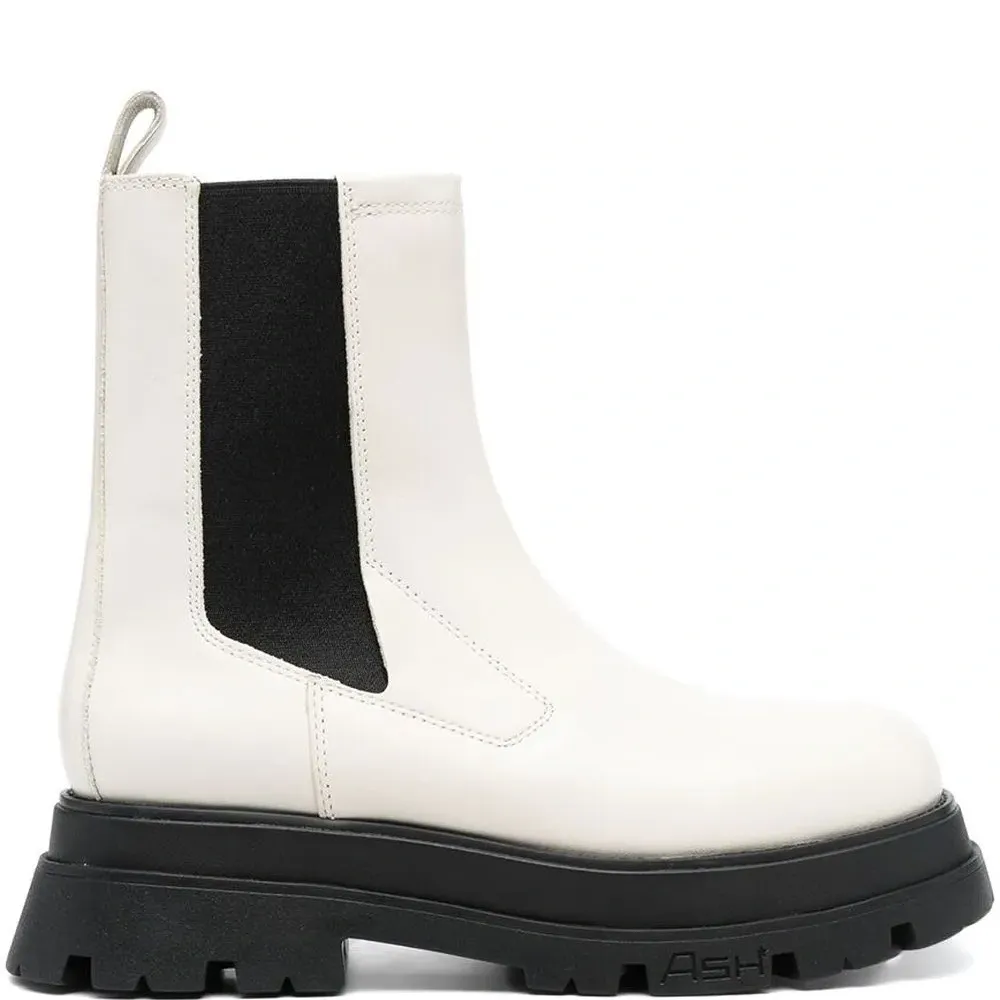 Ботинки с эластичными вставками