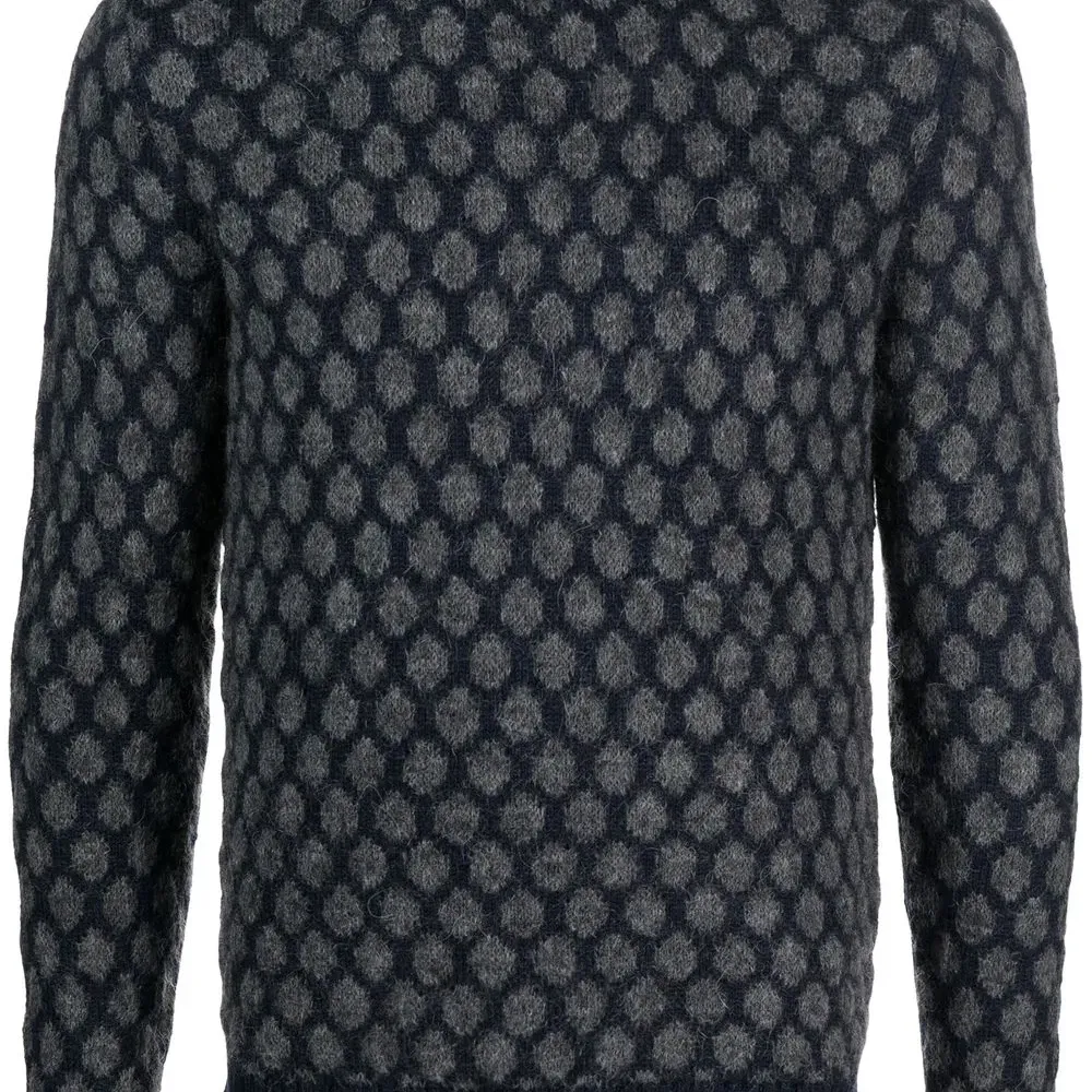 Джемпер с круглым вырезом