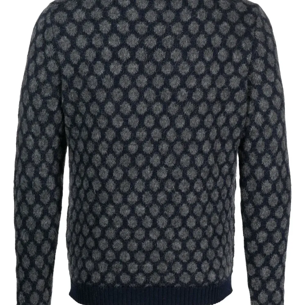 Джемпер с круглым вырезом