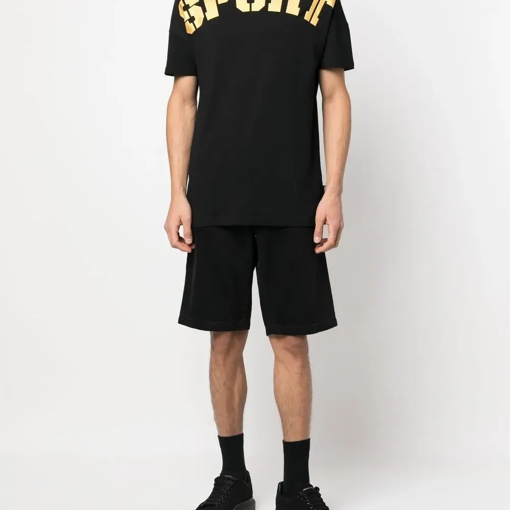 Футболка с логотипом