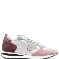 Кроссовки с нашивкой-логотипом