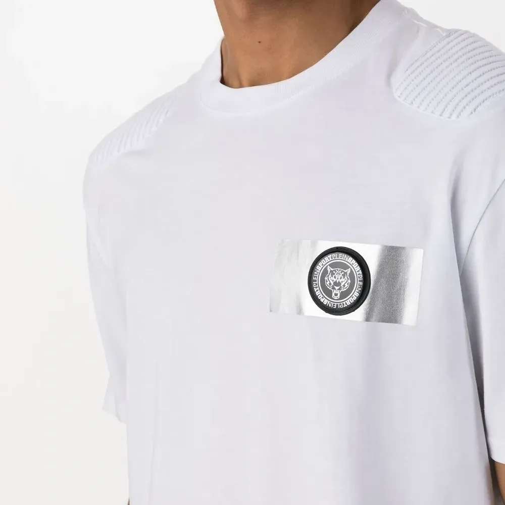 Футболка с нашивкой-логотипом