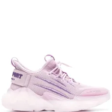 Кроссовки с нашивкой-логотипом