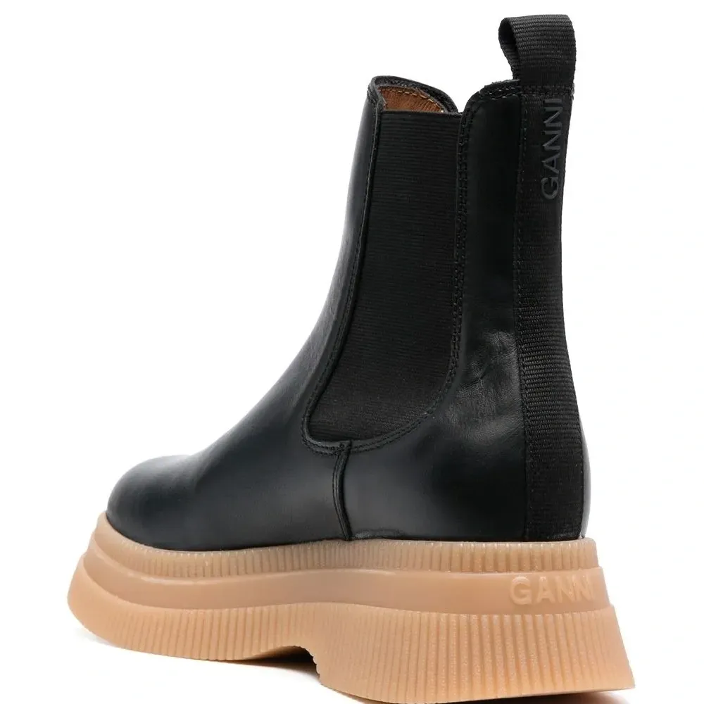 Ботинки с эластичными вставками