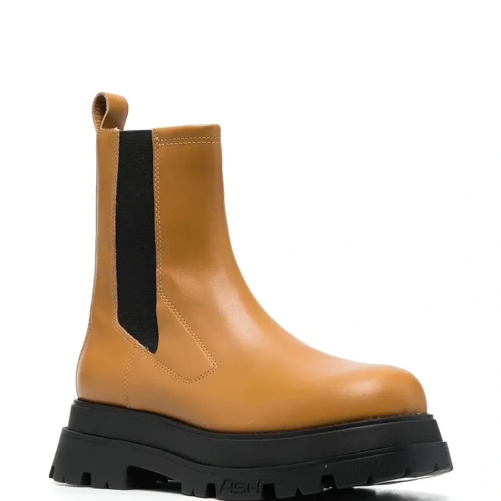 Ботинки с эластичными вставками