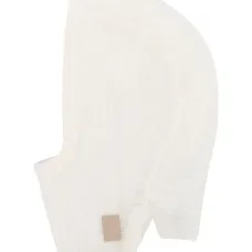 Шапка с нашивкой-логотипом