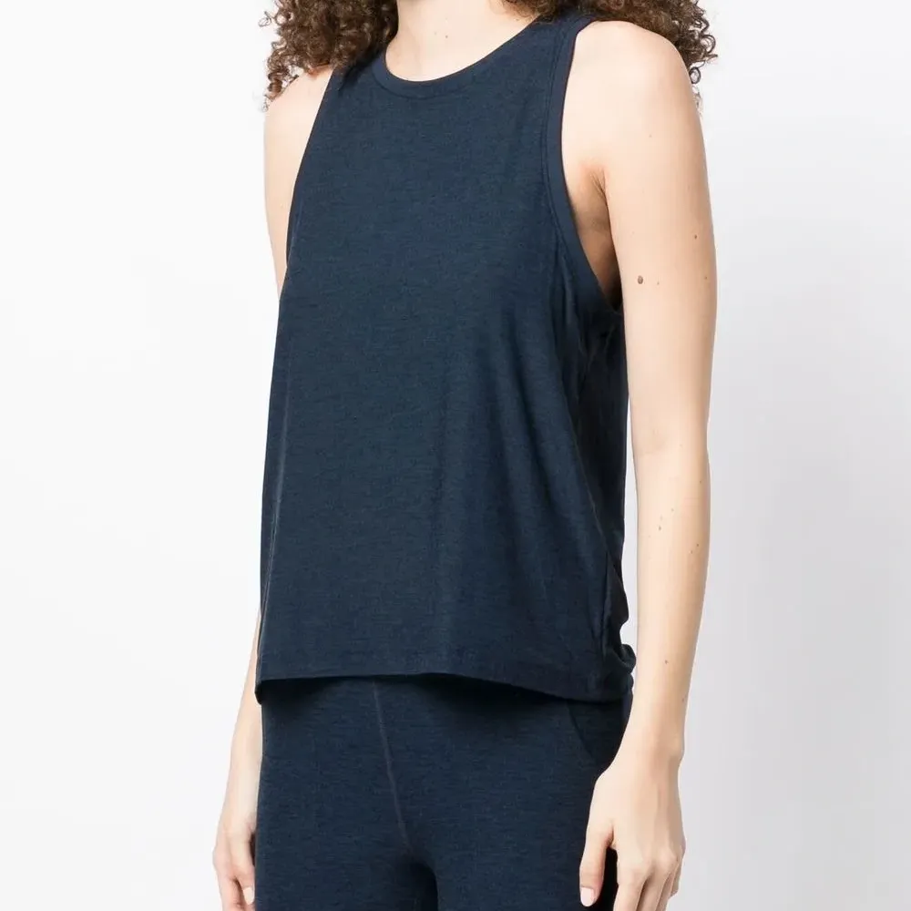 Топ Rebalance без рукавов