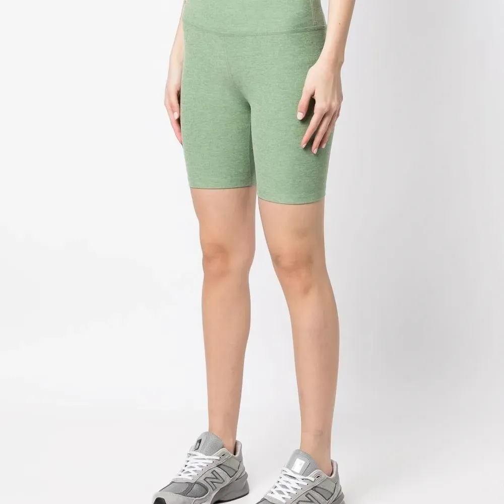 Облегающие шорты с завышенной талией