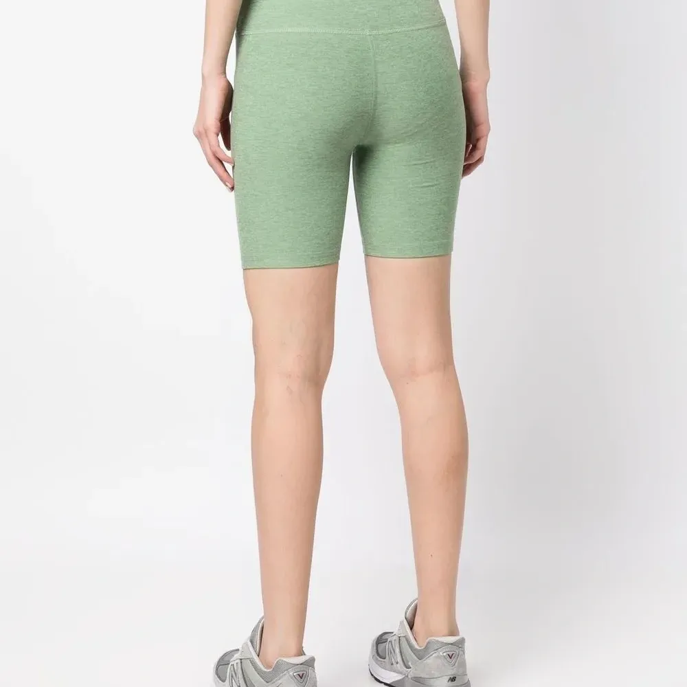 Облегающие шорты с завышенной талией