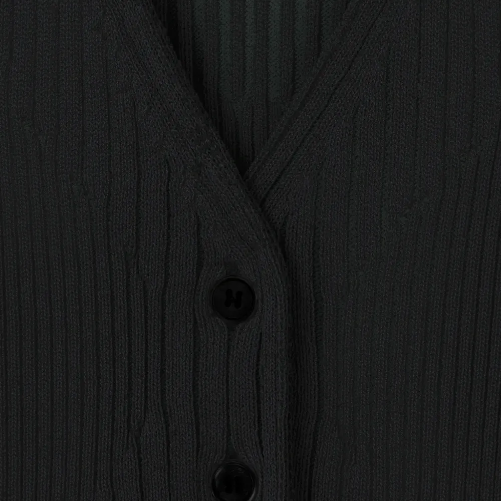 Укороченный кардиган в рубчик из коллаборации с Ester Manas